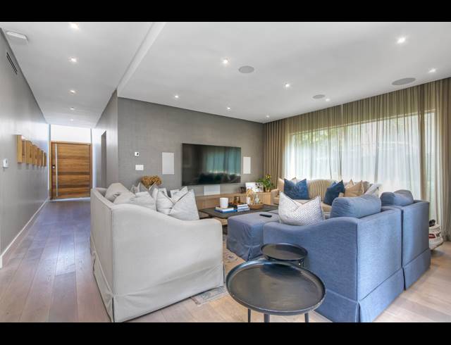 4 BEDROOM CLUSTER FOR SALE IN SUNSET ACRES